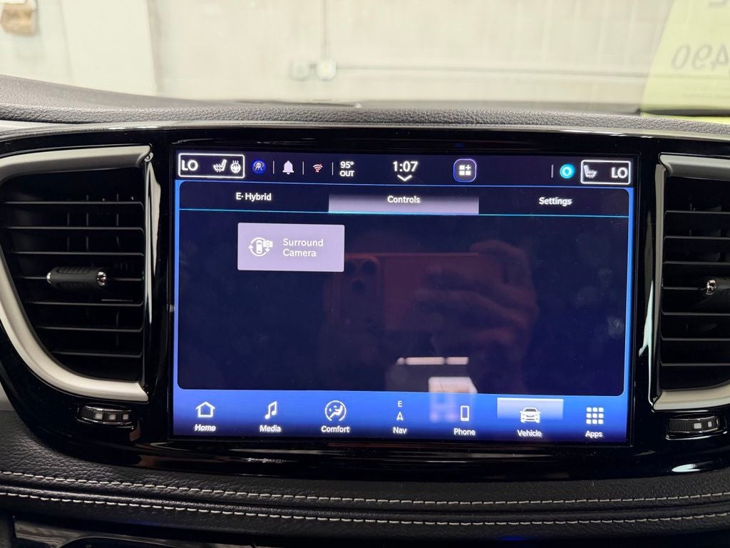 2024 Chrysler Pacifica Hybrid S Appearance Pkg