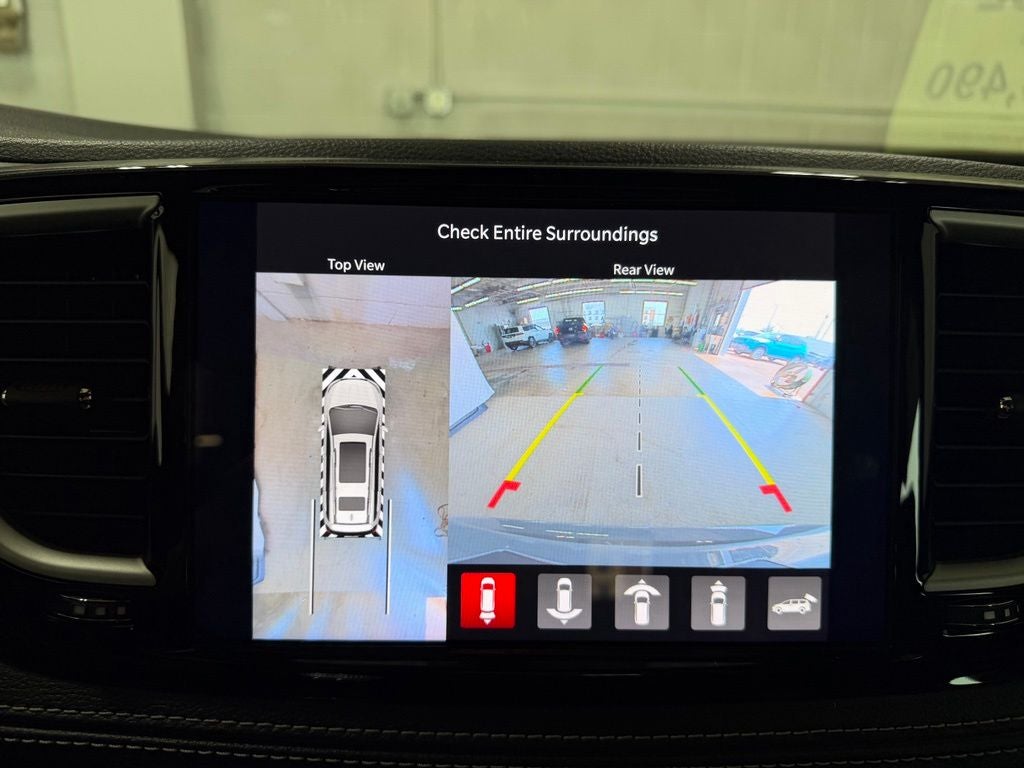 2024 Chrysler Pacifica Hybrid S Appearance Pkg