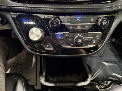 2024 Chrysler Pacifica Hybrid S Appearance Pkg