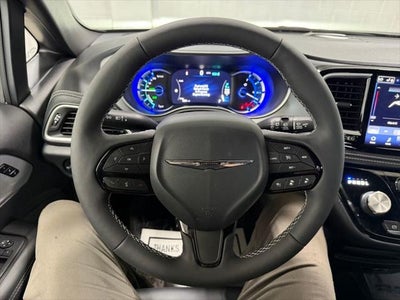 2024 Chrysler Pacifica Hybrid S Appearance Pkg