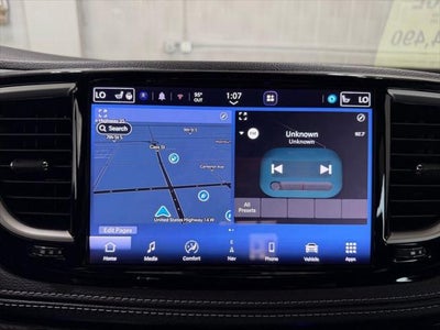 2024 Chrysler Pacifica Hybrid S Appearance Pkg