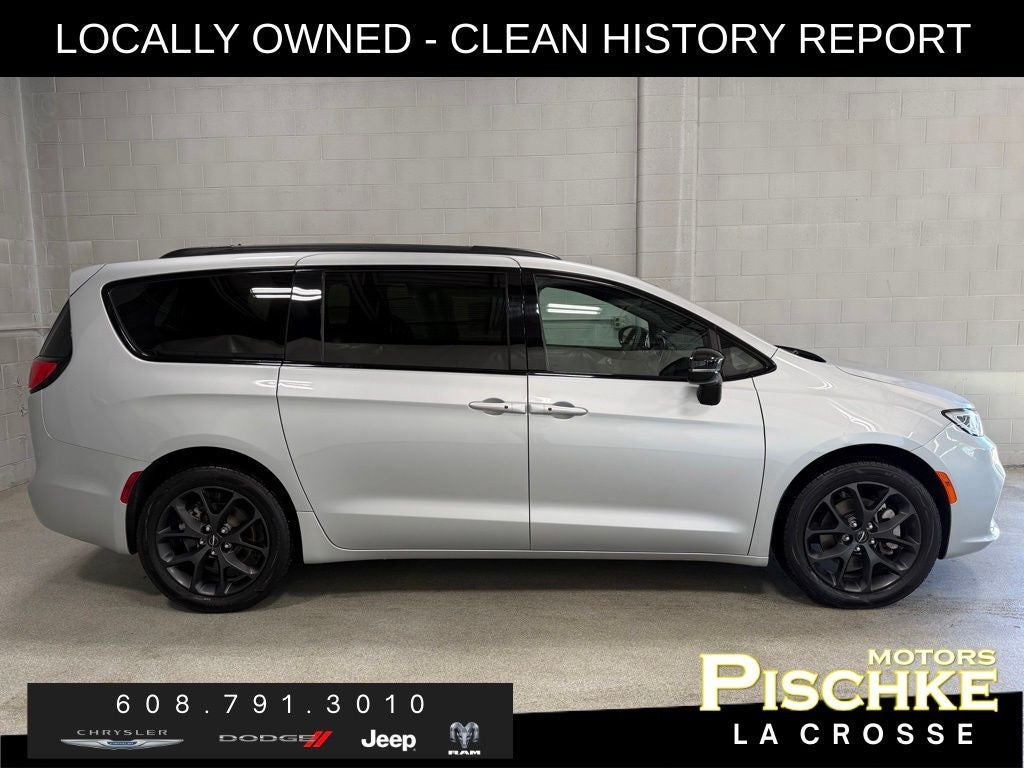 2023 Chrysler Pacifica Limited AWD
