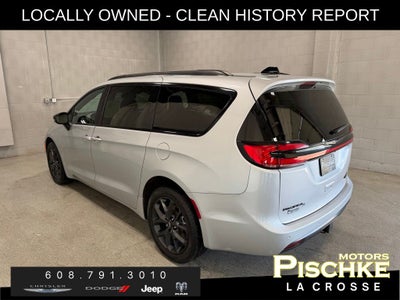 2023 Chrysler Pacifica Limited AWD