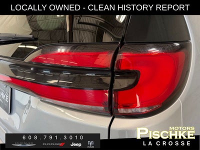 2023 Chrysler Pacifica Limited AWD