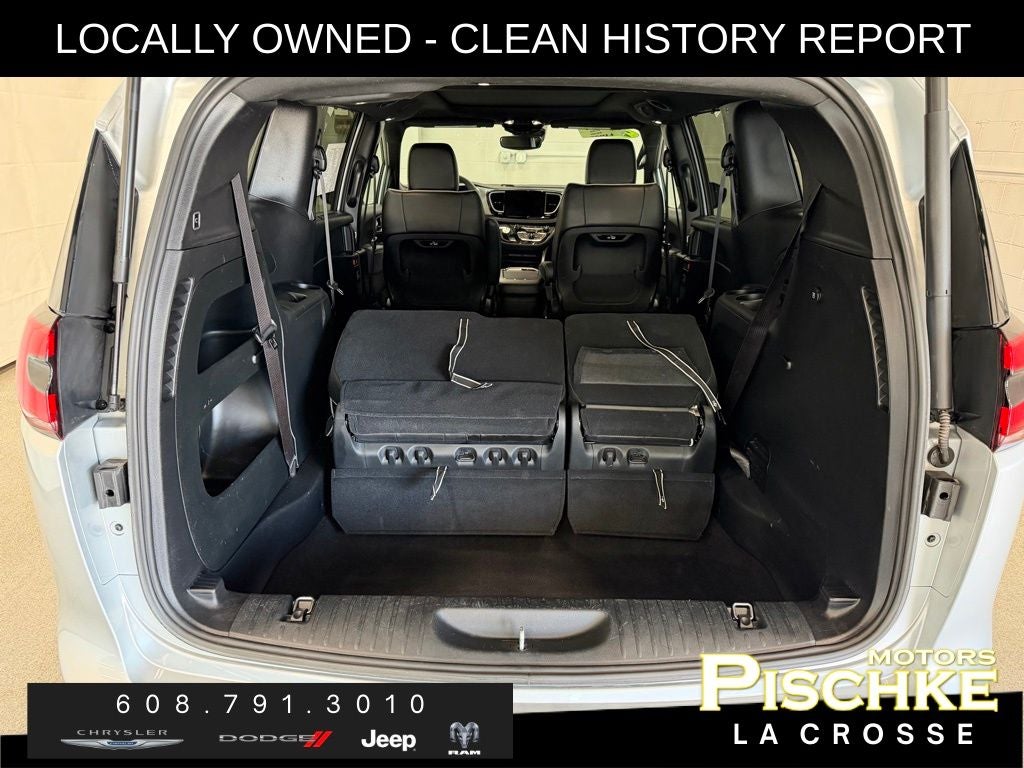 2023 Chrysler Pacifica Limited AWD