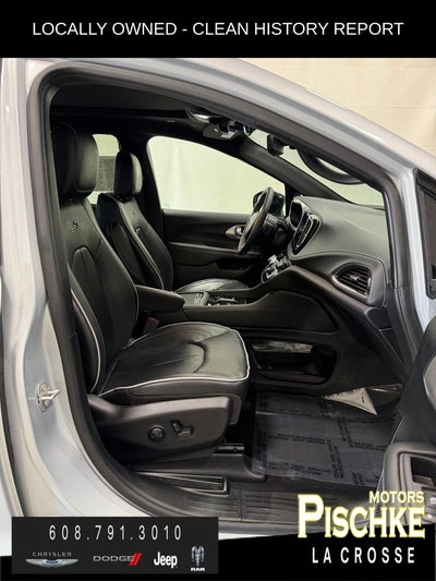 2023 Chrysler Pacifica Limited AWD