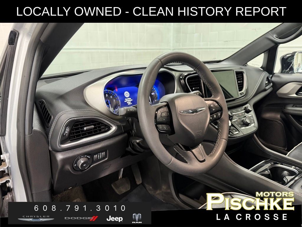 2023 Chrysler Pacifica Limited AWD