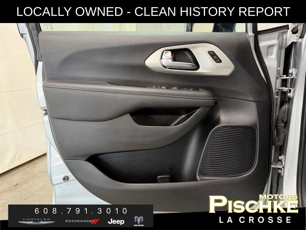 2023 Chrysler Pacifica Limited AWD