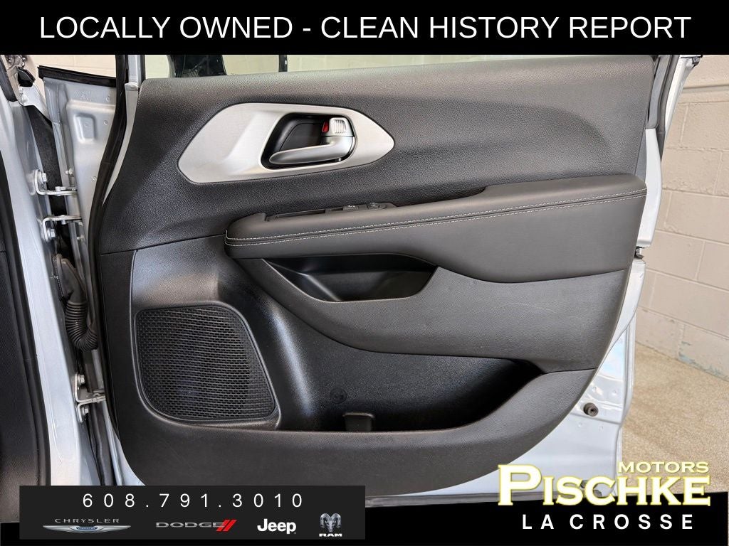 2023 Chrysler Pacifica Limited AWD