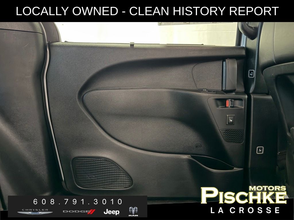 2023 Chrysler Pacifica Limited AWD