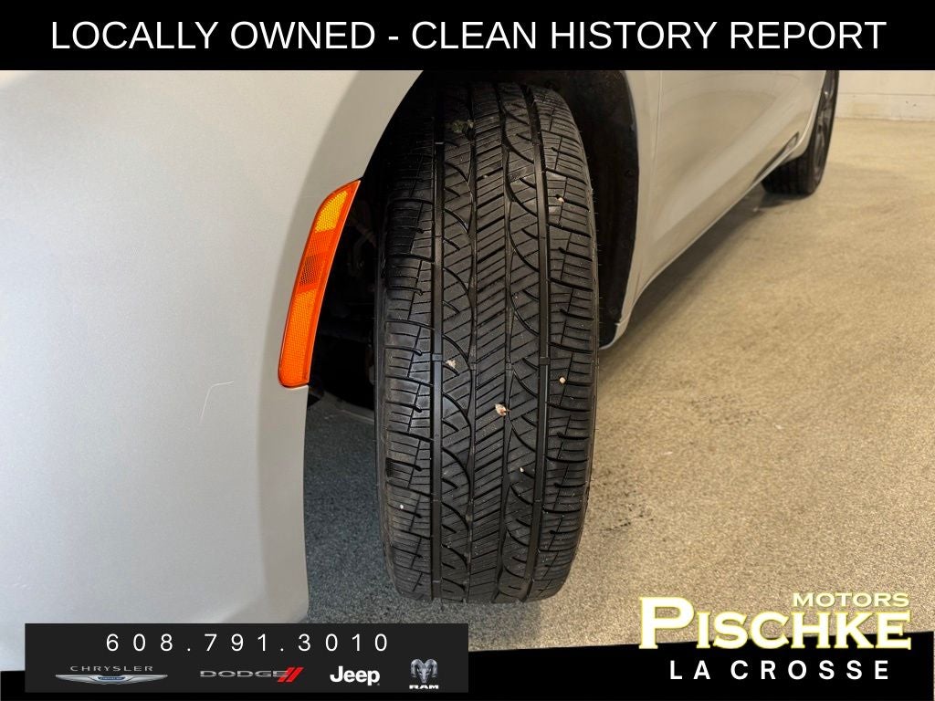 2023 Chrysler Pacifica Limited AWD