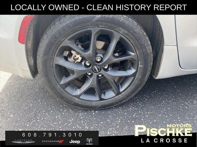 2023 Chrysler Pacifica Limited AWD