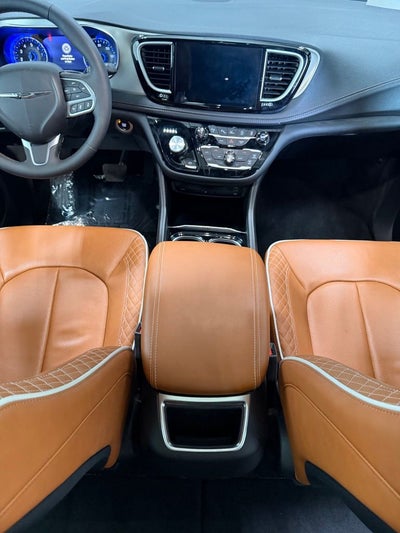 2024 Chrysler Pacifica Pinnacle AWD