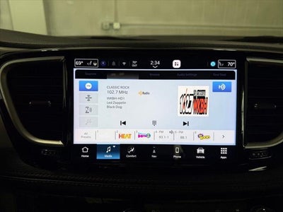 2024 Chrysler Pacifica Pinnacle AWD