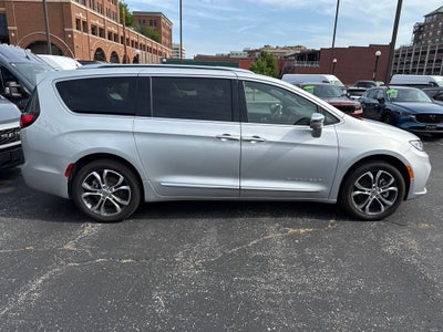 2024 Chrysler Pacifica Pinnacle AWD
