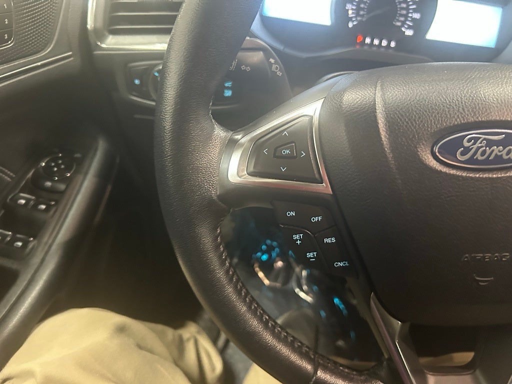 2023 Ford Edge Titanium