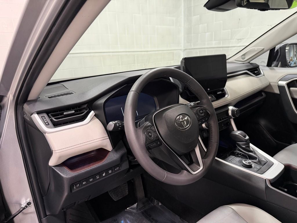 2023 Toyota RAV4 Limited