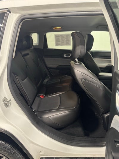 2022 Jeep Compass Latitude Lux 4x4