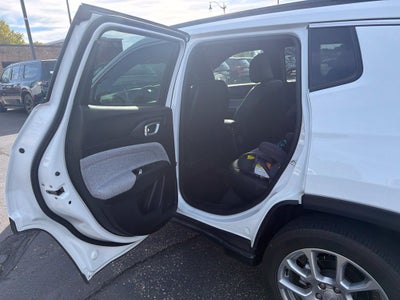 2023 Jeep Compass Latitude Lux FWD