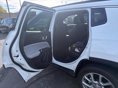 2023 Jeep Compass Latitude Lux FWD