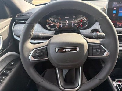 2023 Jeep Compass Latitude Lux FWD