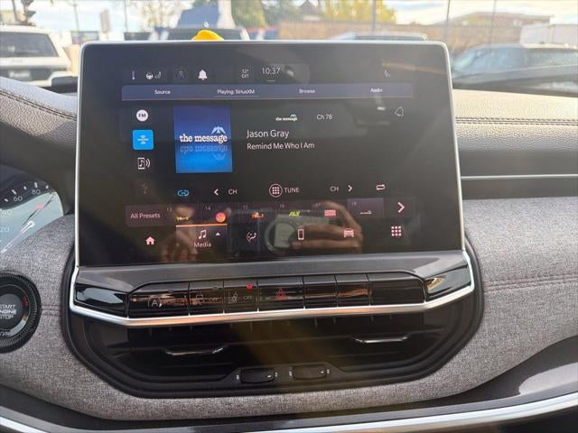 2023 Jeep Compass Latitude Lux FWD