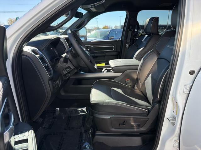 2025 RAM 2500 Laramie Crew Cab 4x4 6'4' Box