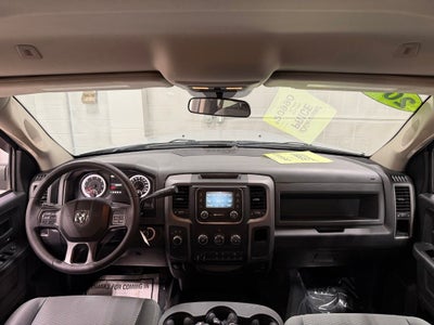 2017 RAM 2500 Tradesman Crew Cab 4x4 6'4' Box