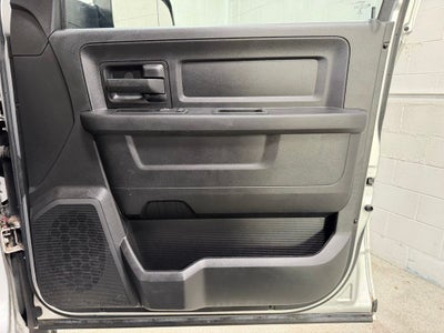 2017 RAM 2500 Tradesman Crew Cab 4x4 6'4' Box