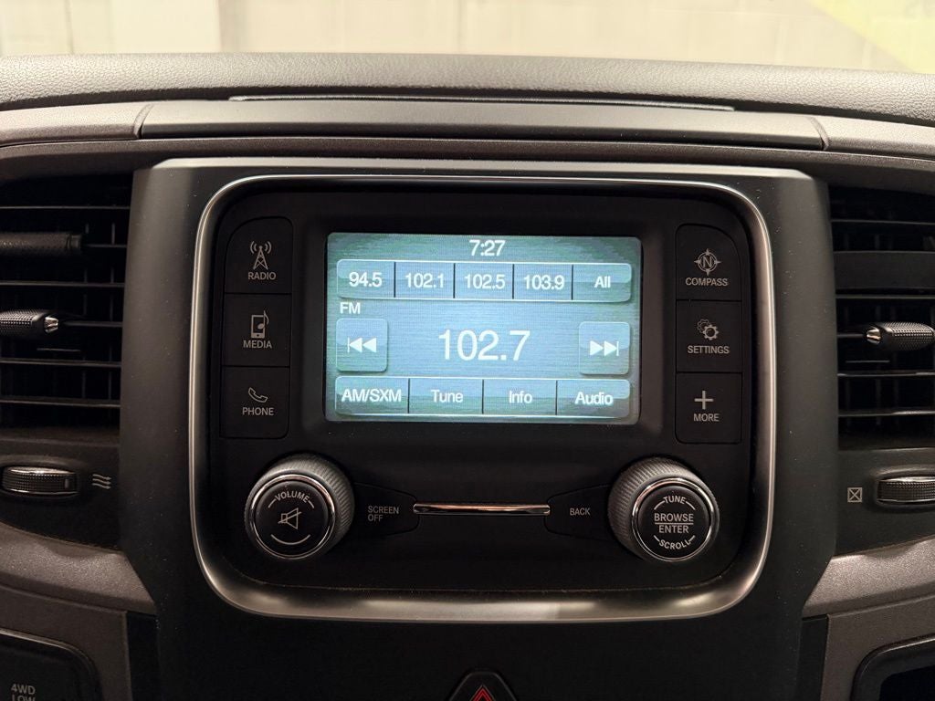 2017 RAM 2500 Tradesman Crew Cab 4x4 6'4' Box