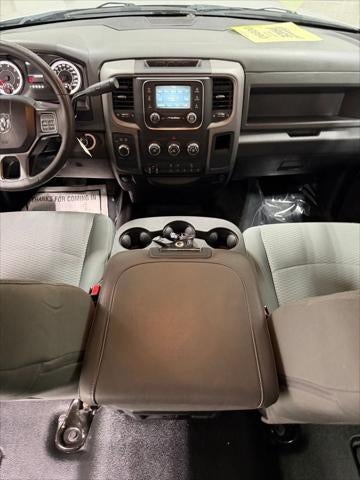 2017 RAM 2500 Tradesman Crew Cab 4x4 6'4' Box