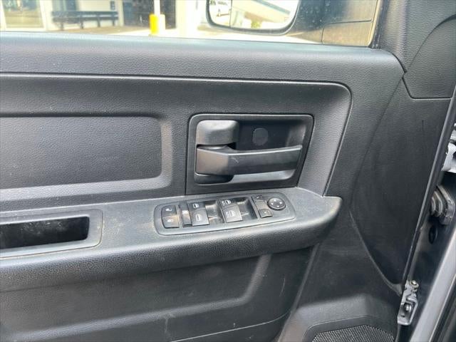 2020 RAM 2500 Tradesman Crew Cab 4x4 6'4' Box