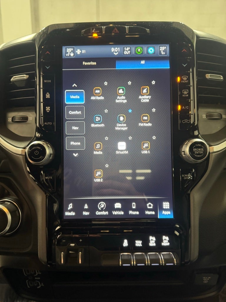 2024 RAM 2500 Big Horn Crew Cab 4x4 6'4' Box