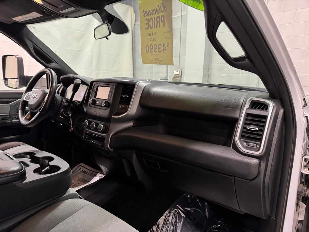 2021 RAM 2500 Big Horn Crew Cab 4x4 6'4' Box