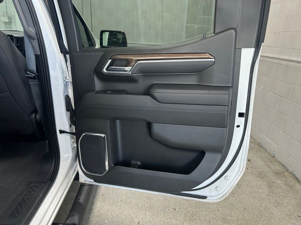 2023 Chevrolet Silverado 1500 4WD Crew Cab Short Bed LT Trail Boss