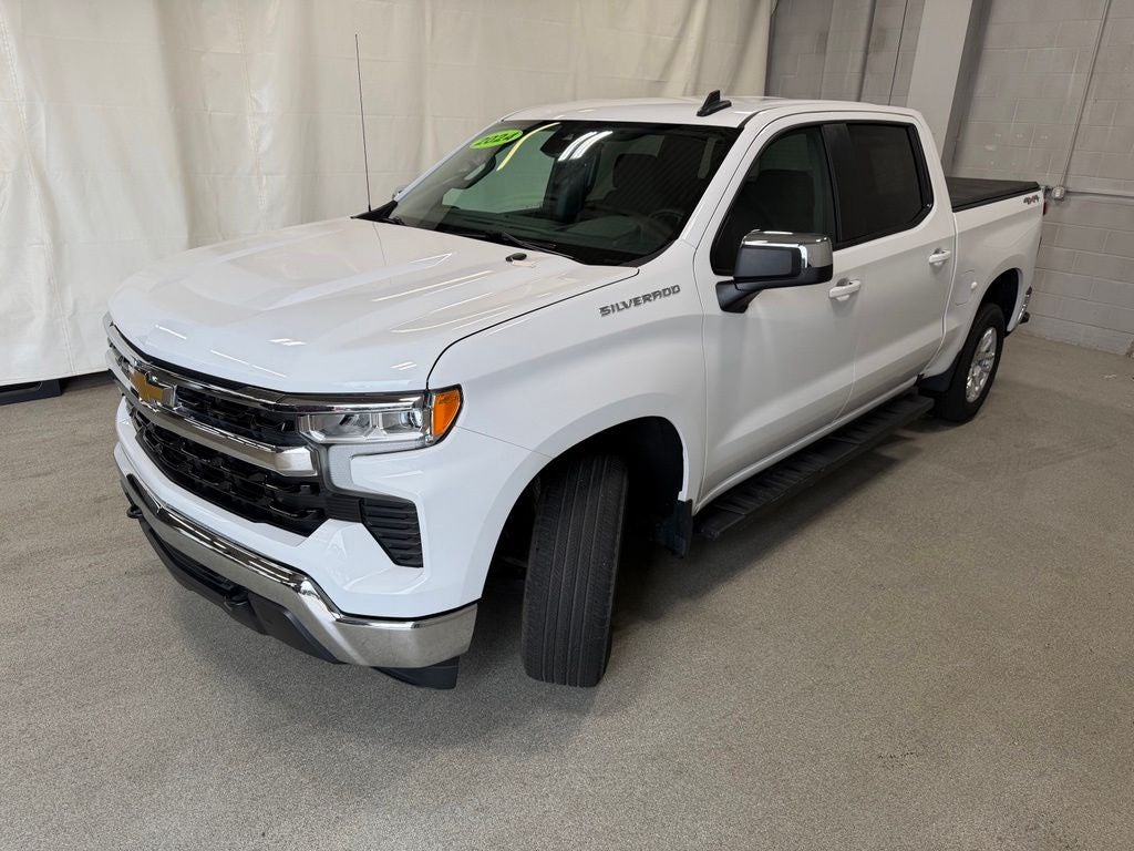 2024 Chevrolet Silverado 1500 4WD Crew Cab Short Bed LT with 2FL
