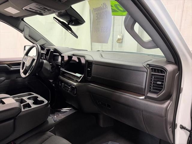 2024 Chevrolet Silverado 1500 4WD Crew Cab Short Bed LT with 2FL