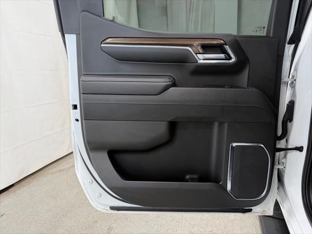 2024 Chevrolet Silverado 1500 4WD Crew Cab Short Bed LT with 2FL