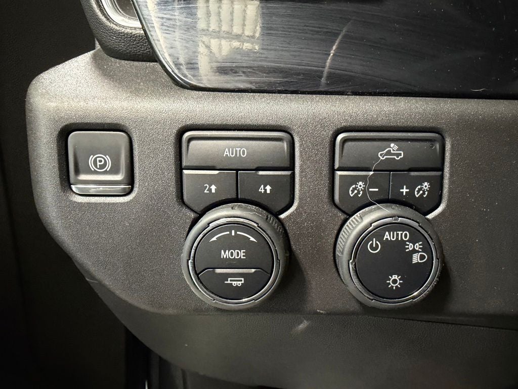 2025 Chevrolet Silverado 1500 4WD Crew Cab Short Bed LT with 2FL