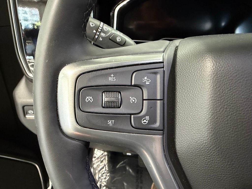2025 Chevrolet Silverado 1500 4WD Crew Cab Short Bed LT with 2FL