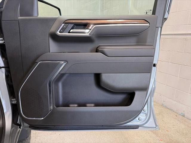 2025 Chevrolet Silverado 1500 4WD Crew Cab Short Bed LT with 2FL