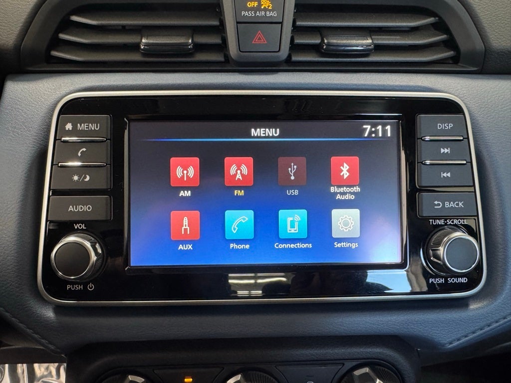 2025 Nissan Versa 1.6 SV