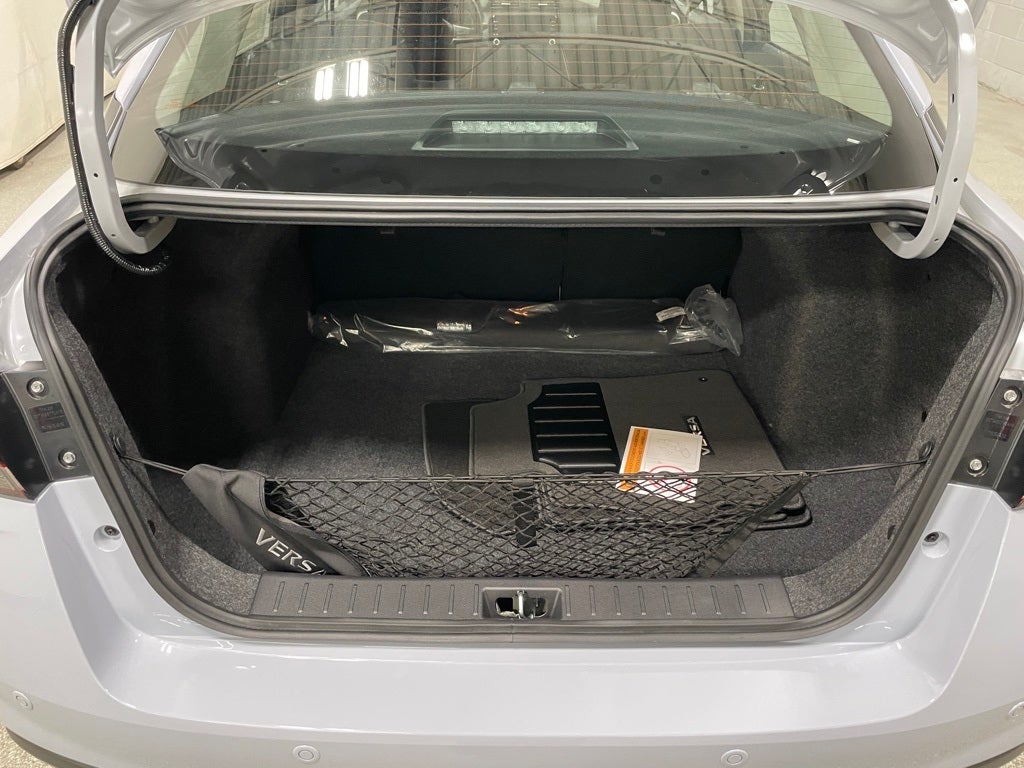 2025 Nissan Versa 1.6 SR