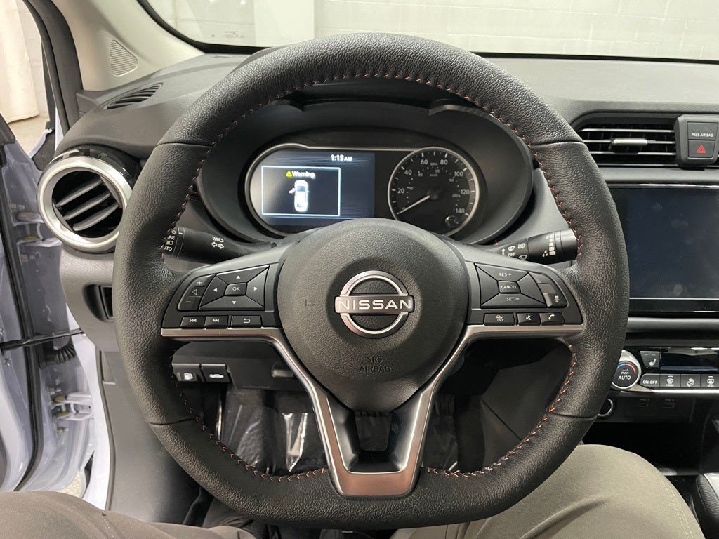 2025 Nissan Versa 1.6 SR