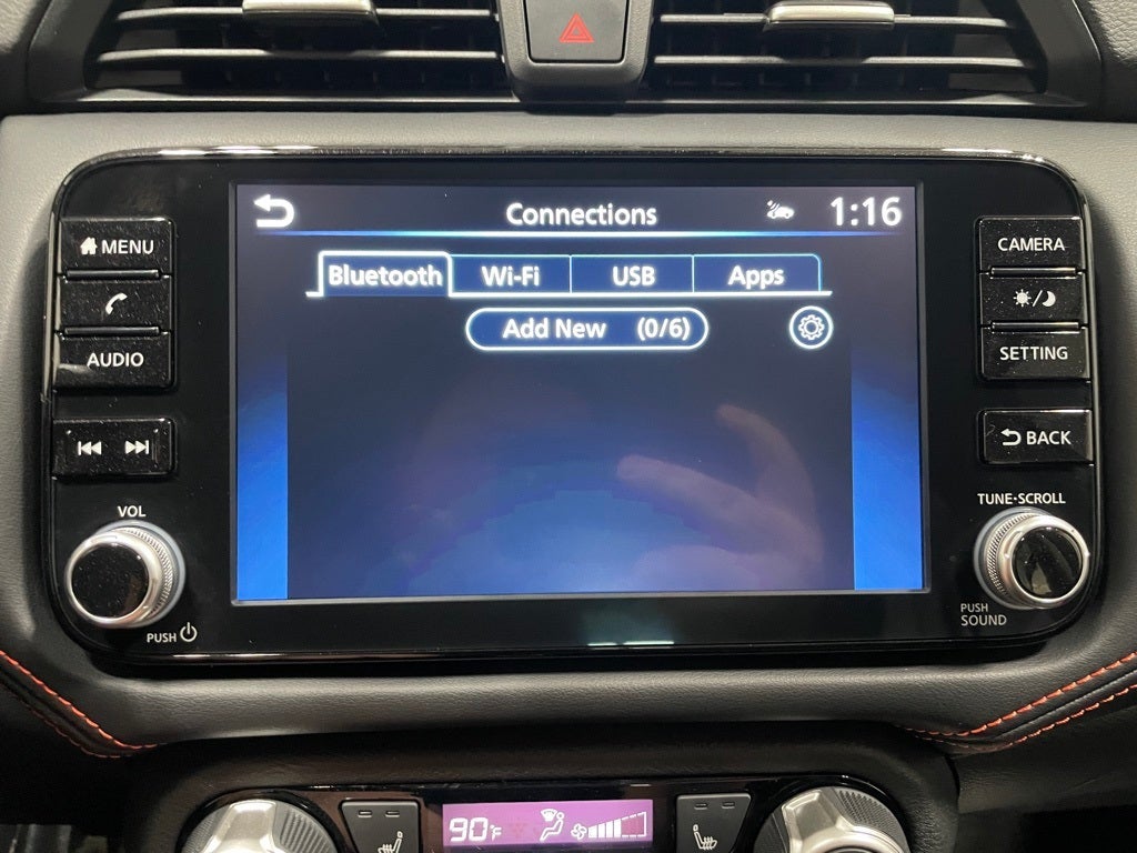 2025 Nissan Versa 1.6 SR