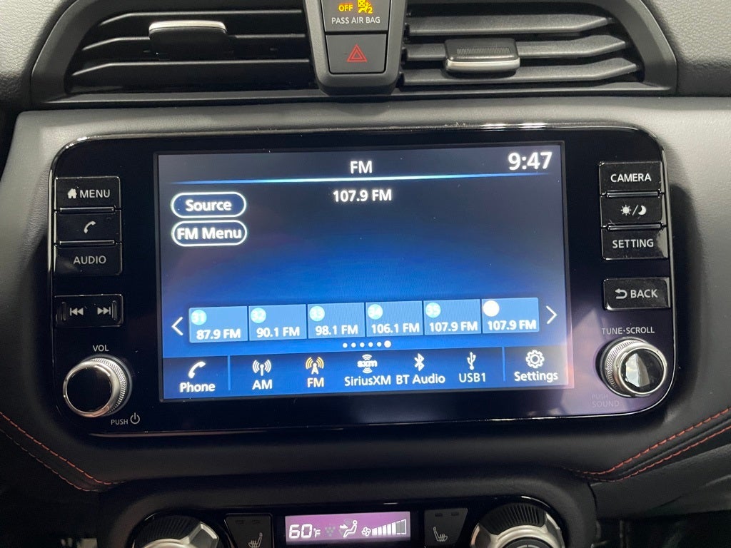 2025 Nissan Versa 1.6 SR