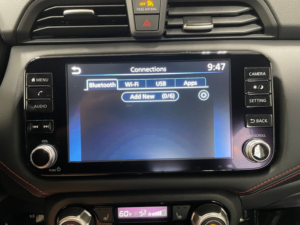 2025 Nissan Versa 1.6 SR