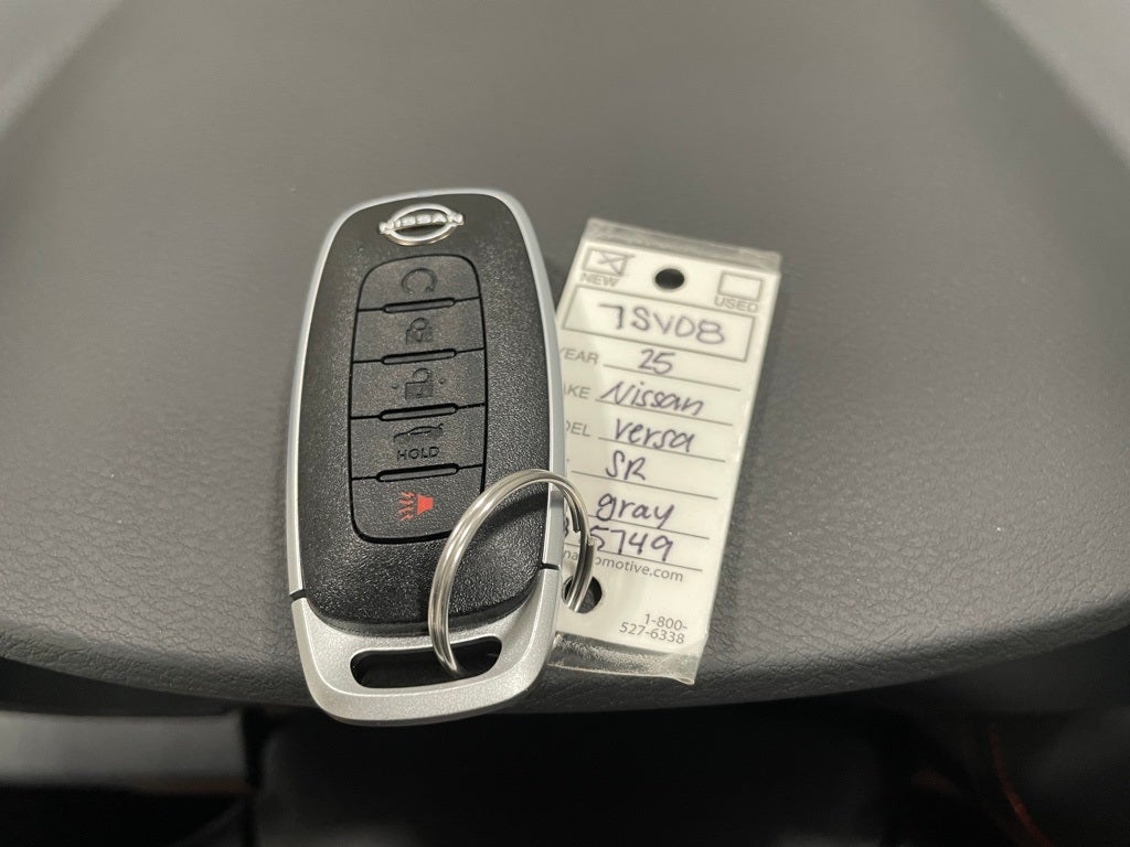 2025 Nissan Versa 1.6 SR