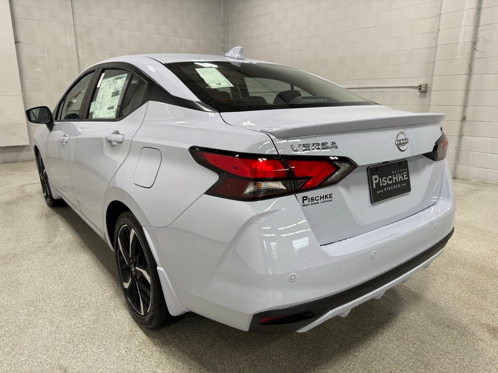 2025 Nissan Versa 1.6 SR