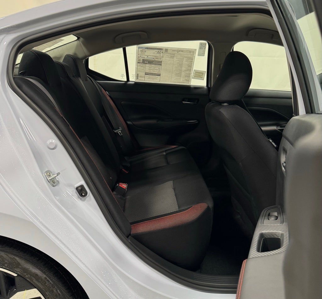 2025 Nissan Versa 1.6 SR